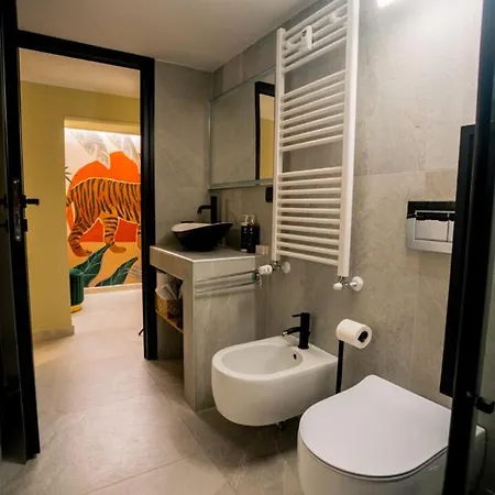 Apartment Experience - Jungle *